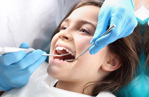 رفتار دندانپزشکی اطفال