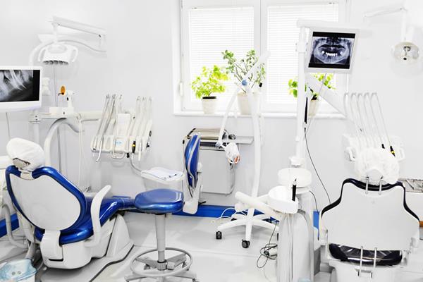 آشنایی با تجهیزات مطب دندانپزشکی